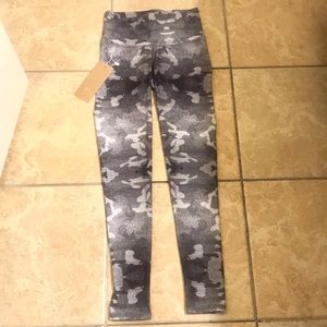 Niyama Sol Camo Mist Barefoot Leggings